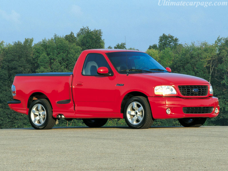 2005 Ford F150 SVT Lightning VS 2005 Chevy Silverado SS SVT LIGHTNING