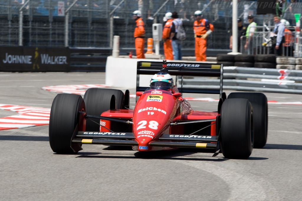 http://www.ultimatecarpage.com/images/large/173/Ferrari-F1-87_4.jpg