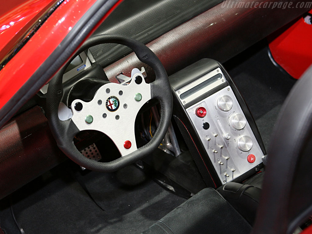Alfa-Romeo-Diva-Concept_5.jpg
