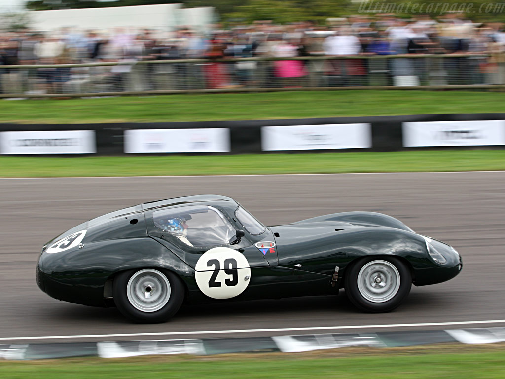 Lister-Costin-Le-Mans-Coupe_10.jpg