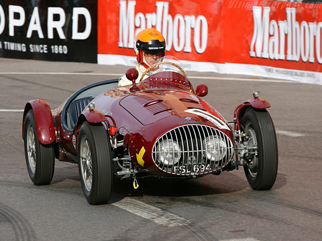 Click here to open the OSCA MT4 2AD 1100 Siluro Spider gallery
