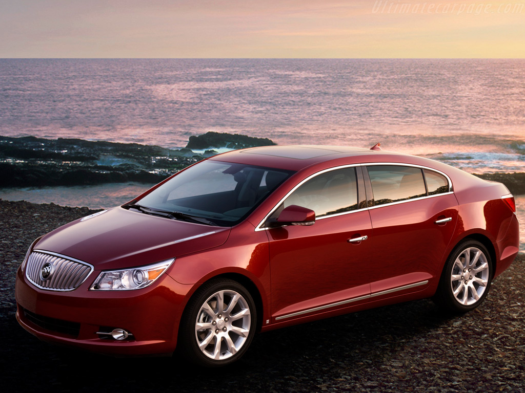 buick-lacrosse-cxs-high-resolution-image-2-of-6