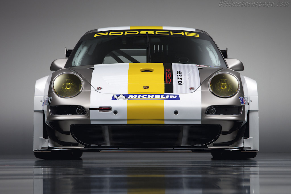 http://www.ultimatecarpage.com/images/large/4669/Porsche-997-GT3-RSR-Evo--11_4.jpg