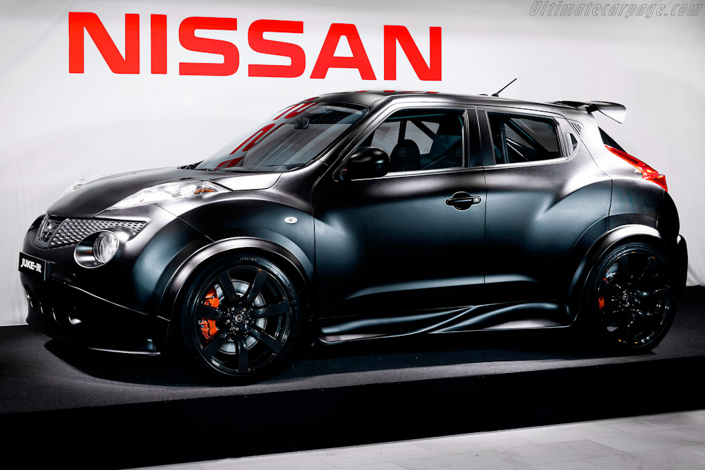 Nissan JukeR High Resolution Image 1 of 5