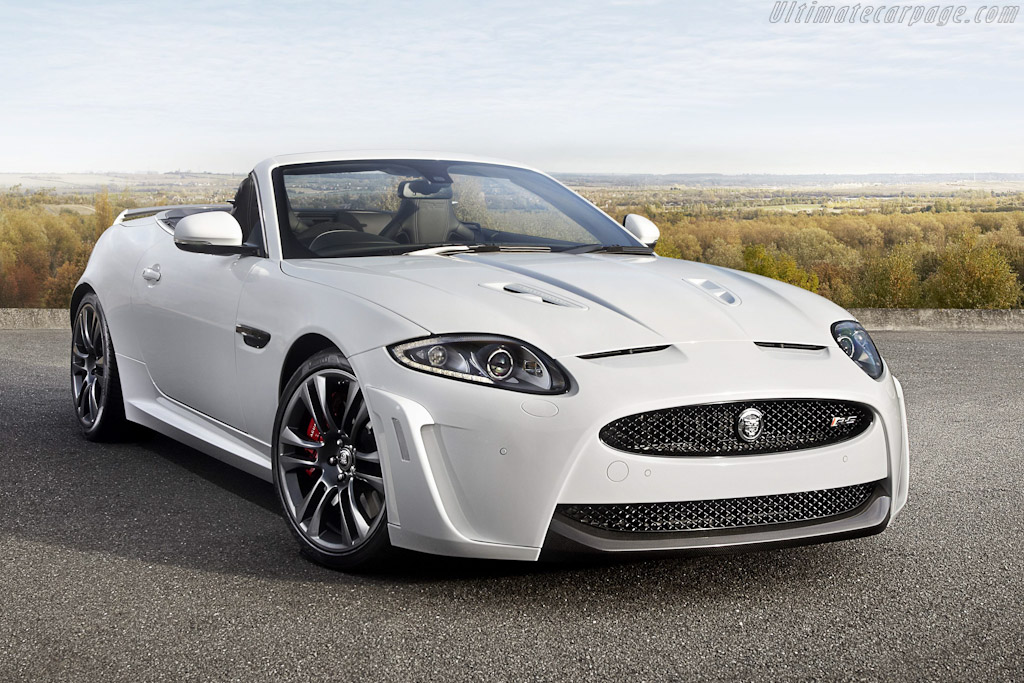 Click here to open the Jaguar XKR-S Convertible gallery