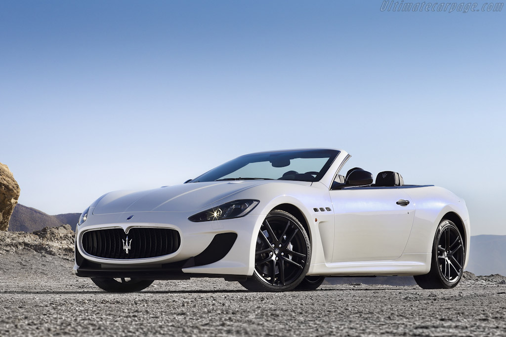 Click here to open the Maserati GranCabrio MC gallery