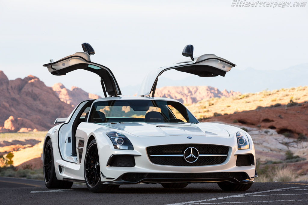Click here to open the Mercedes-Benz SLS AMG Black Series gallery