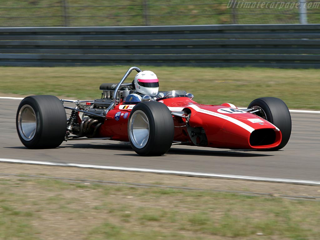 Click here to open the Cooper T86C Alfa Romeo gallery