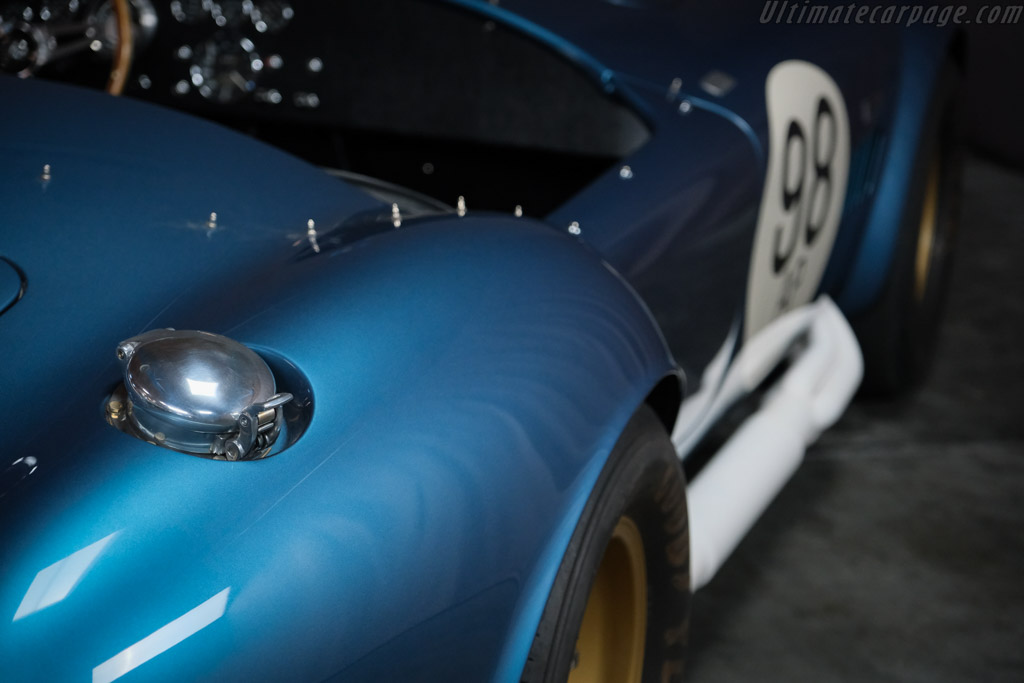 AC Shelby Cobra 427 Competition