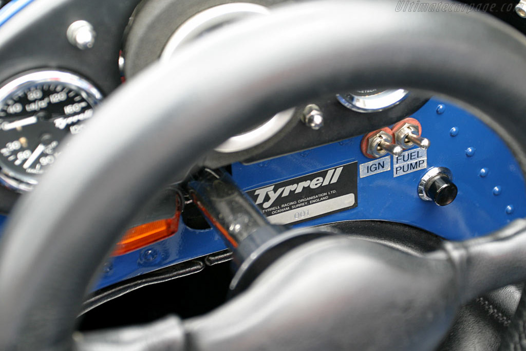 Tyrrell 001 Cosworth - Chassis: 001  - 2005 Silverstone Classic
