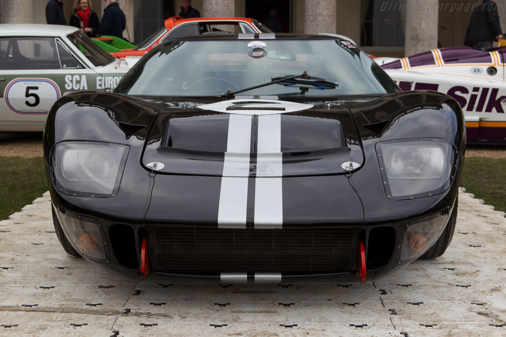 Ford GT40 Mk II - Chassis: GT40P/1046  - 2013 Goodwood Preview