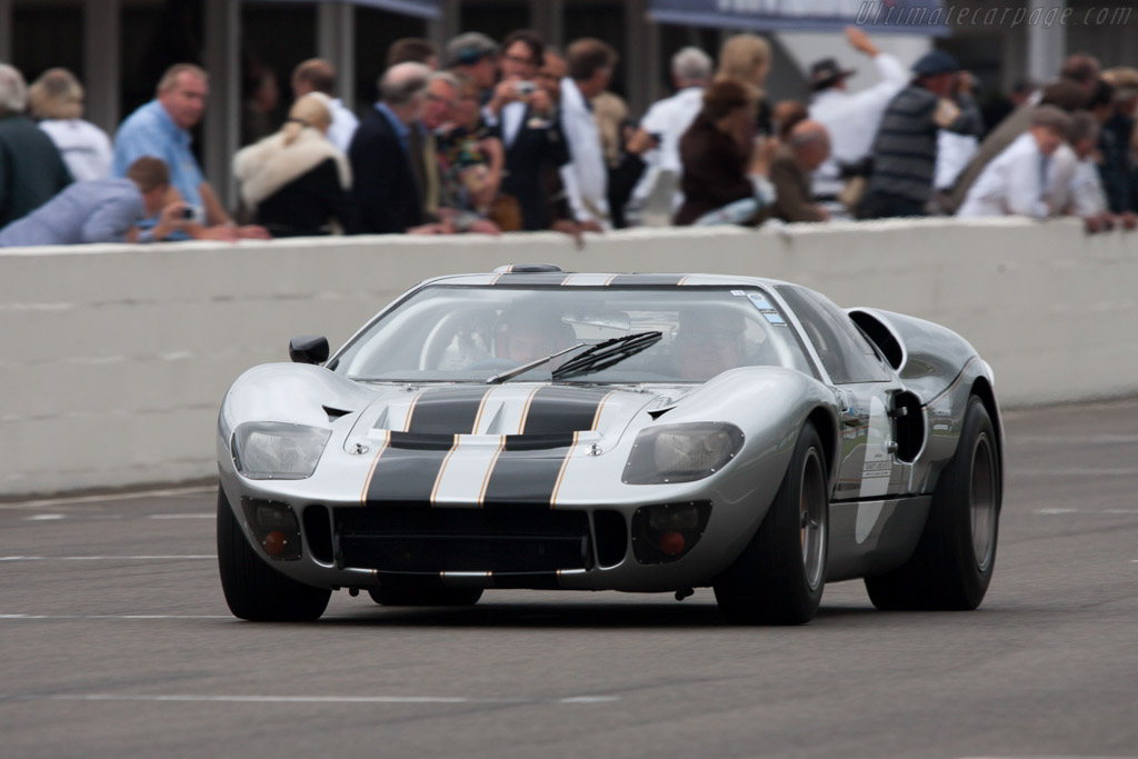 Ford GT40 Mk II - Chassis: GT40P/1012  - 2012 Goodwood Revival