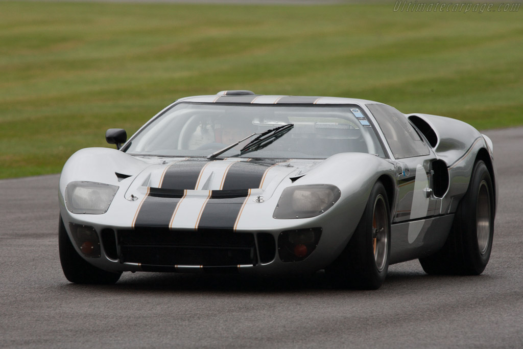 Ford GT40 Mk II - Chassis: GT40P/1012  - 2012 Goodwood Revival