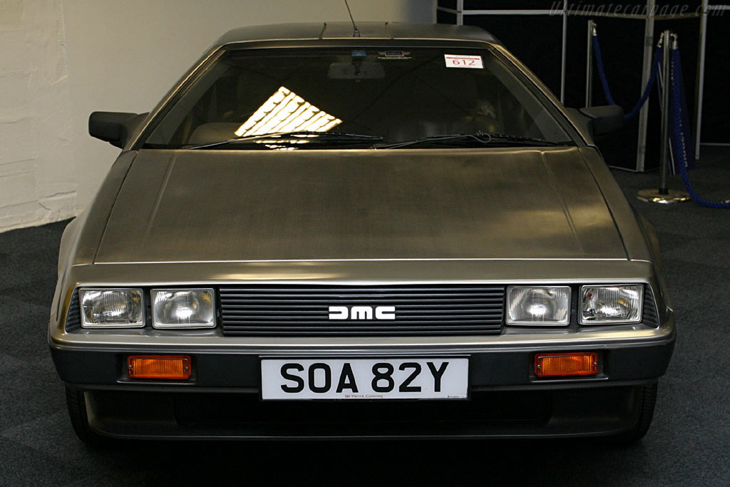 DeLorean DMC 12