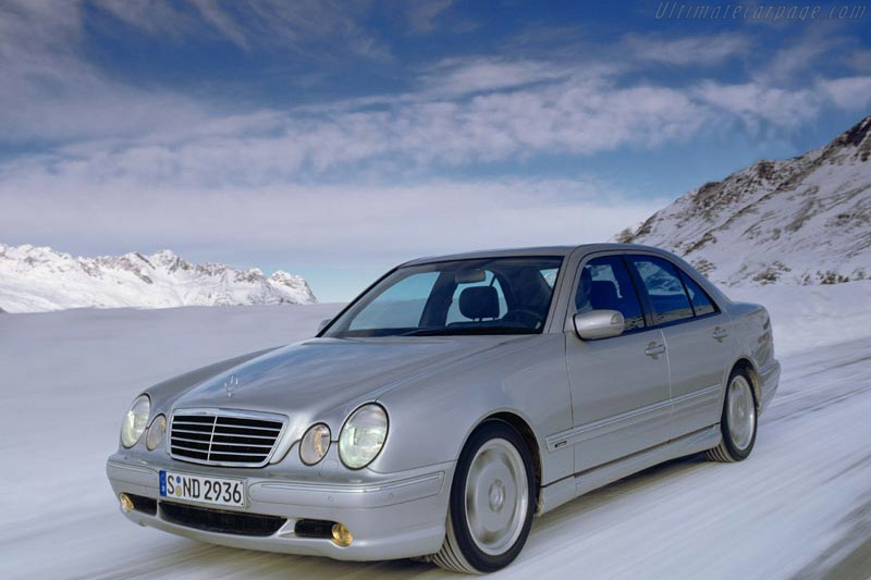 Mercedes-Benz E 55 AMG 4MATIC