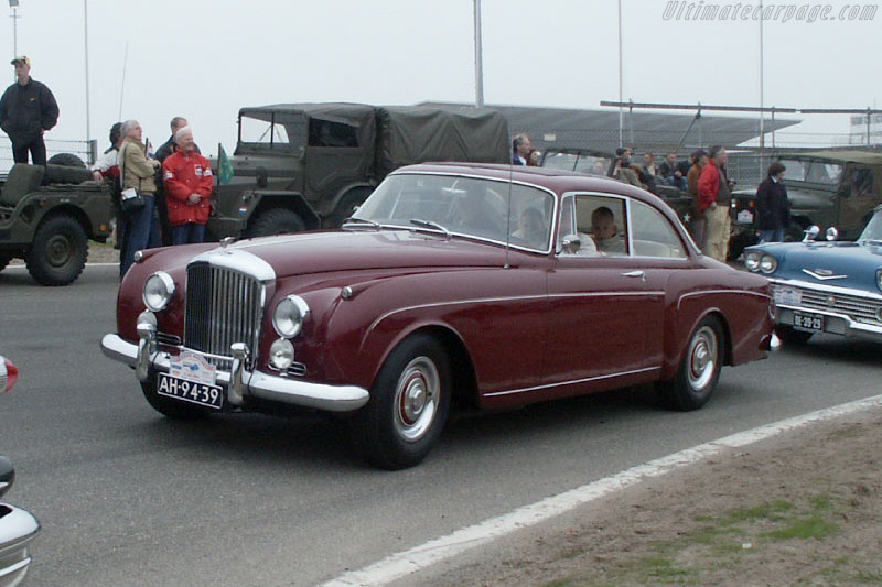 Bentley S1 Continental