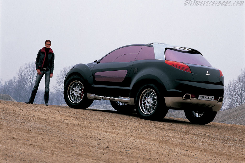 Mitsubishi Nessie Concept