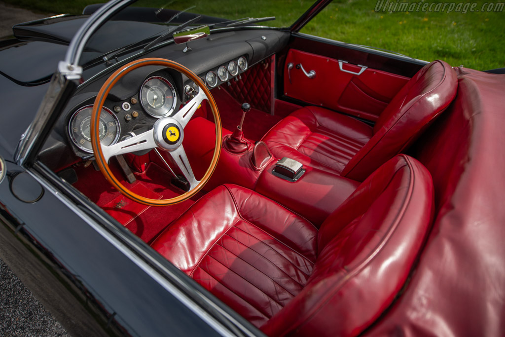 Ferrari 250 GT LWB California Spyder