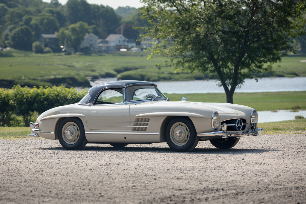 Mercedes-Benz 300 SL Roadster