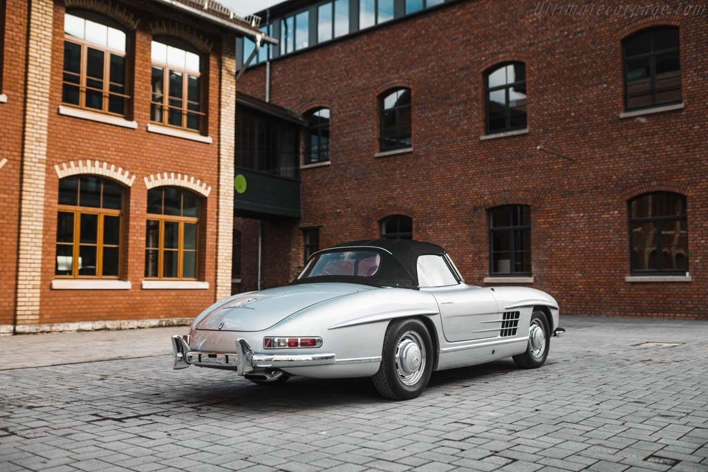 Mercedes-Benz 300 SL Roadster