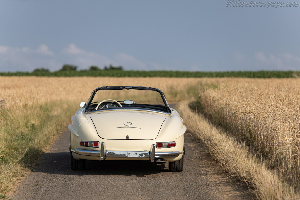 Mercedes-Benz 300 SL Roadster