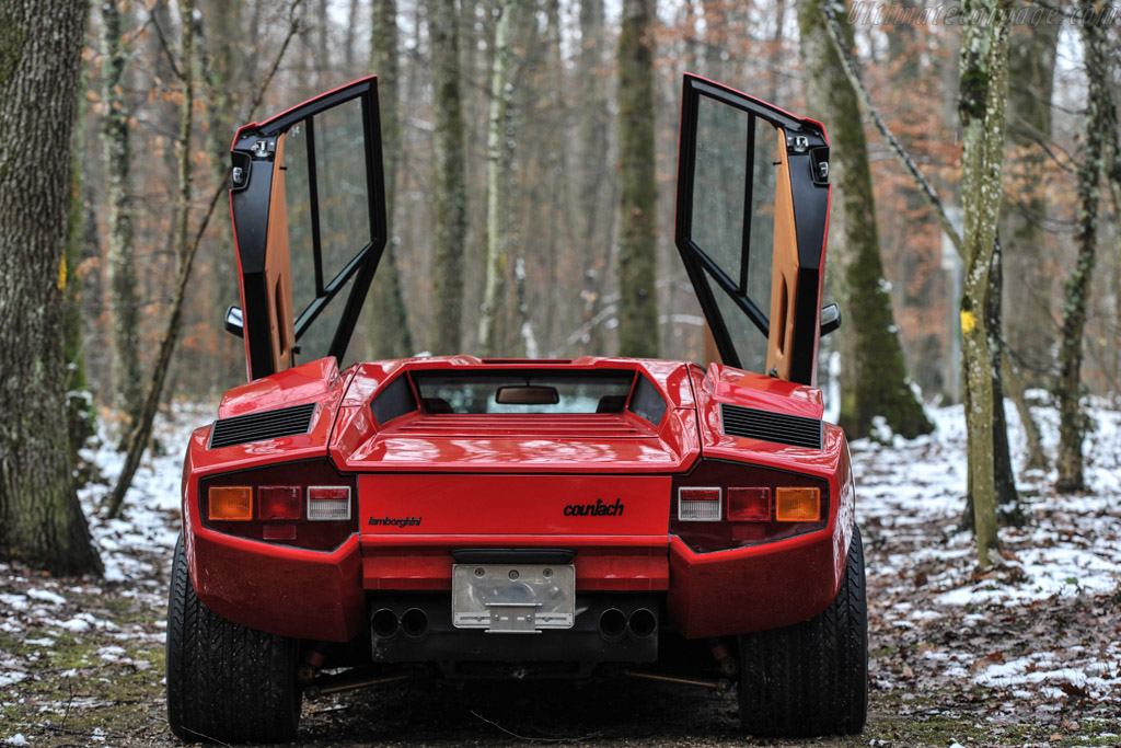 Lamborghini Countach LP400