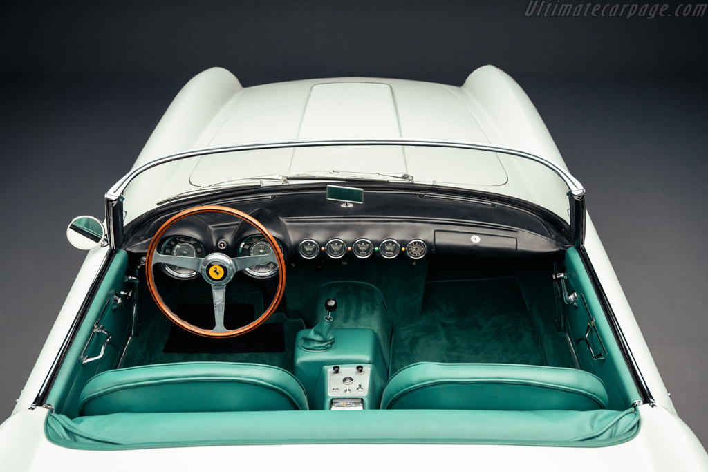 Ferrari 250 GT Pinin Farina Cabriolet