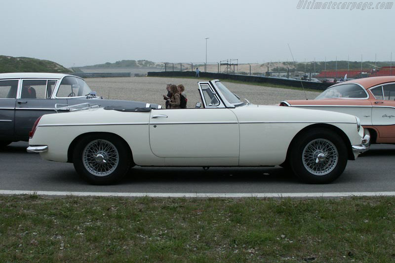 MG B 