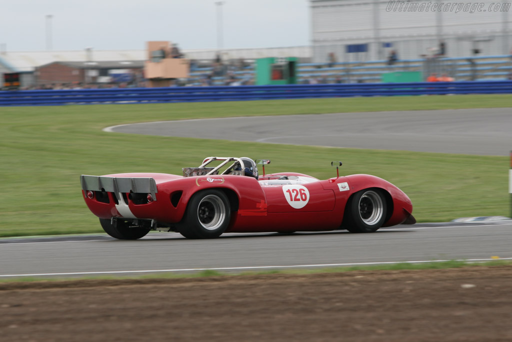 Lola T70 Mk3B Spyder Chevrolet - Chassis: SL75/123  - 2005 Silverstone Classic