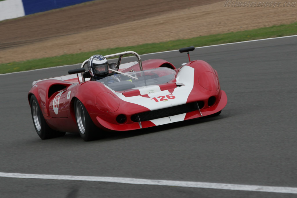 Lola T70 Mk3B Spyder Chevrolet - Chassis: SL75/123  - 2005 Silverstone Classic