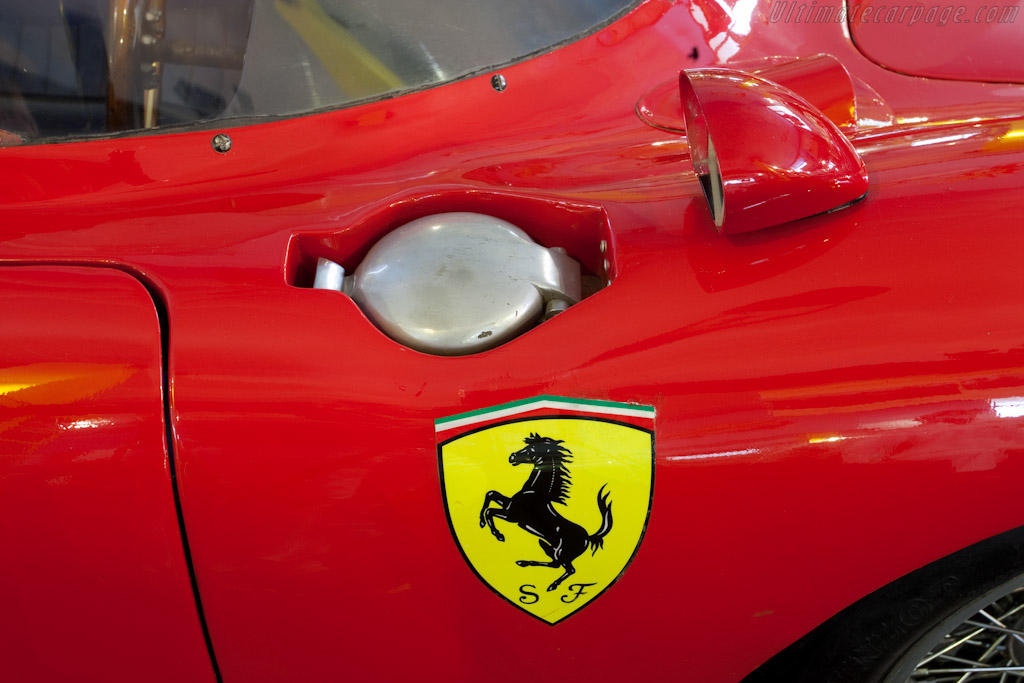 Ferrari 330 P - Chassis: 0818  - Maranello Rosso