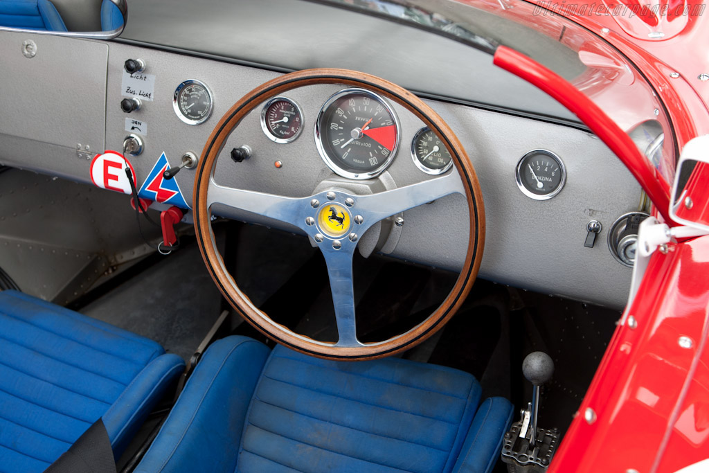 Ferrari 330 P - Chassis: 0820  - 2010 Le Mans Classic