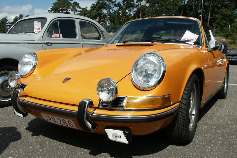 Porsche 911E Targa