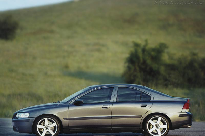 Volvo S60 R