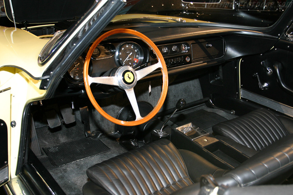 Ferrari 275 GTB/4 Nart Spyder