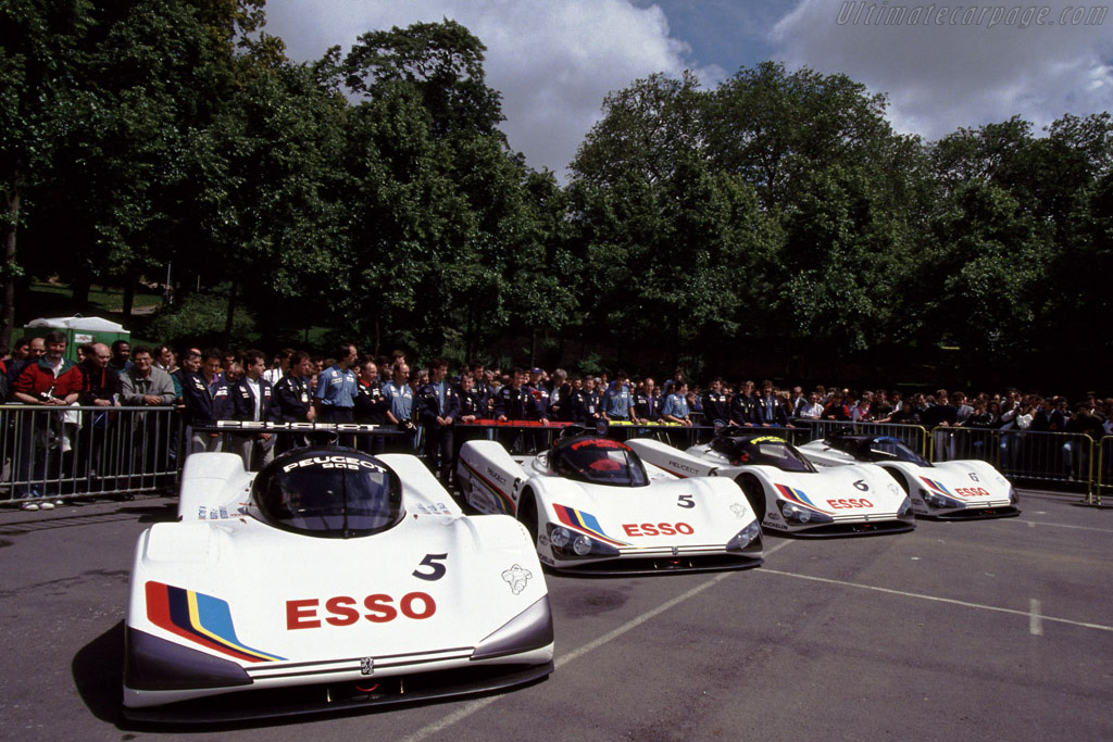 Peugeot 905 LM