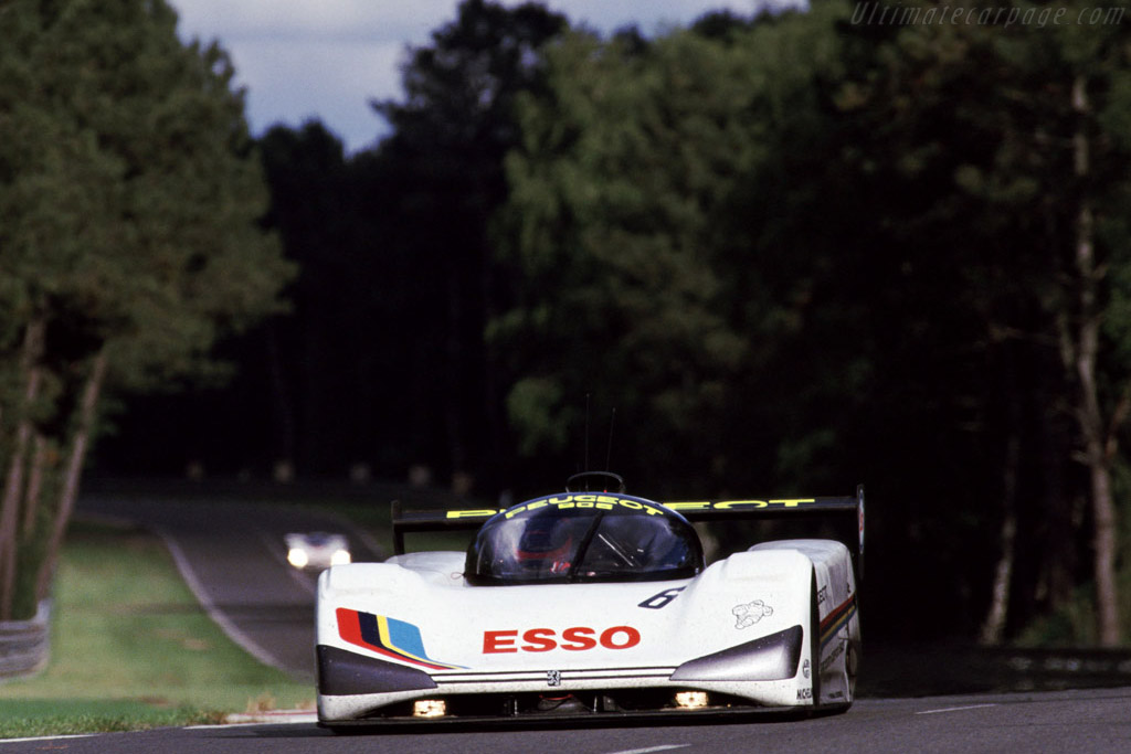 Peugeot 905 LM