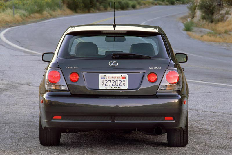 Lexus IS 300 Sportcross