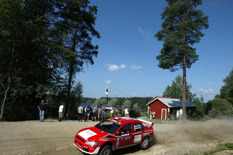 Mitsubishi Lancer Evo VII WRC2