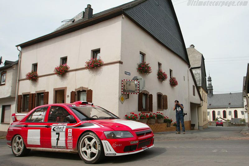 Mitsubishi Lancer Evo VII WRC2