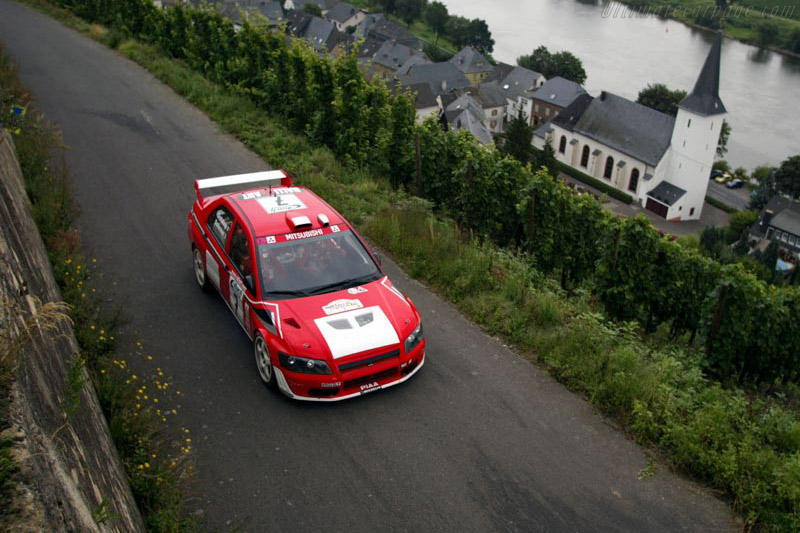 Mitsubishi Lancer Evo VII WRC2