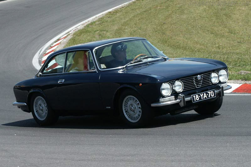 Alfa Romeo Giulia 2000 GT Veloce