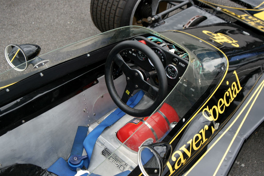 Lotus 76 Cosworth - Chassis: JPS9  - 2005 Silverstone Classic