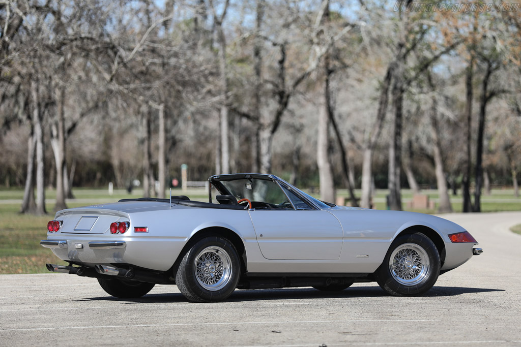 Ferrari 365 GTS/4 Daytona
