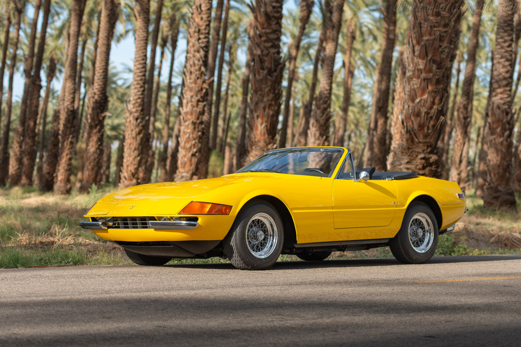 Ferrari 365 GTS/4 Daytona