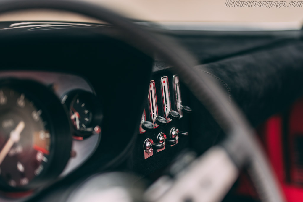 Ferrari 365 GTS/4 Daytona