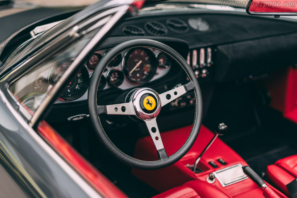 Ferrari 365 GTS/4 Daytona