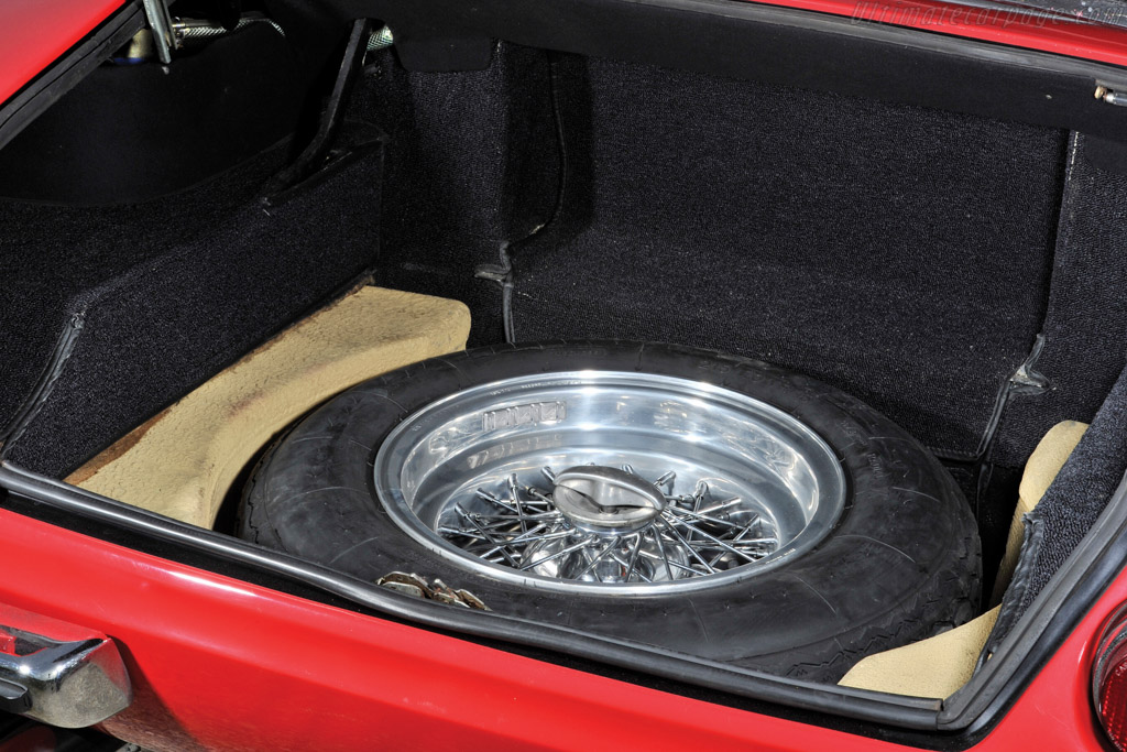 Ferrari 365 GTS/4 Daytona