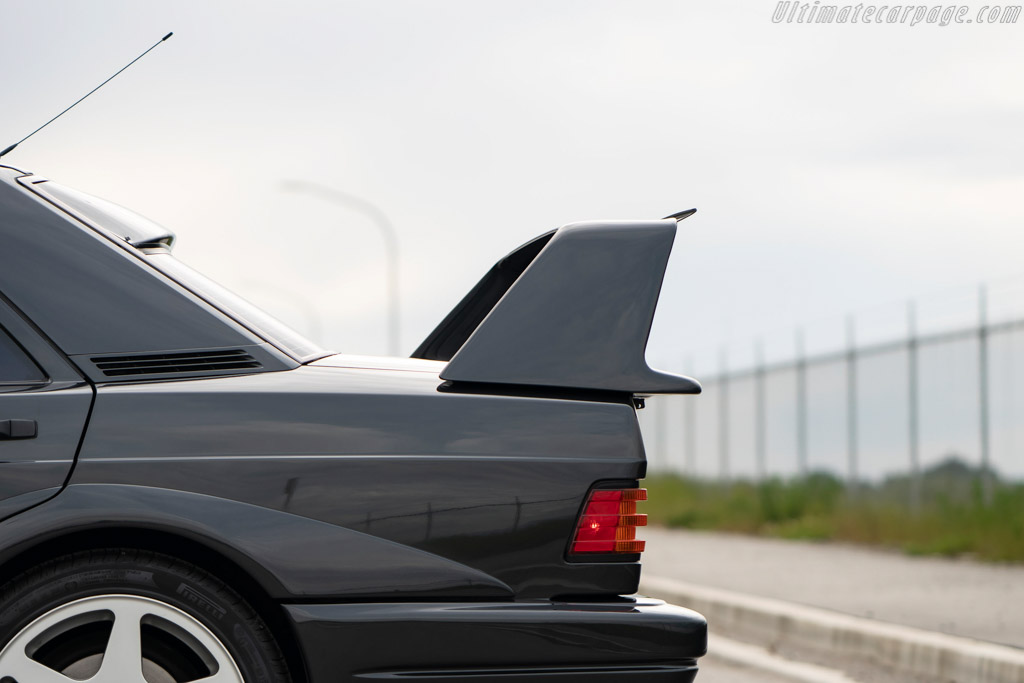 Mercedes-Benz 190 E 2.5-16 Evolution II