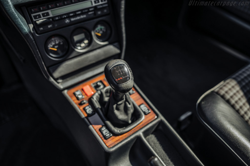 Mercedes-Benz 190 E 2.5-16 Evolution II